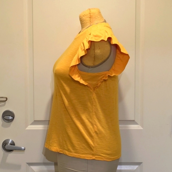 EUC Banana Republic L Malibu Tee Cotton Blend Mustard Yellow Ruffle Tank - Picture 5 of 6